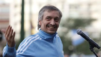 El líder de La Cámpora aseguró que asumiría la responsabilidad, aunque admitió que le incomodaría reemplazar a su madre en una boleta.