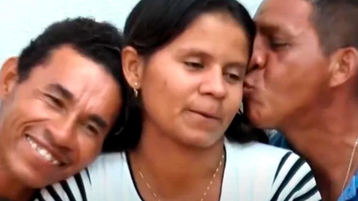 Aunque estos tres viven felices