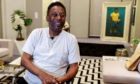 La salud de Pelé empeoró y pasará la Navidad internado en San Pablo
