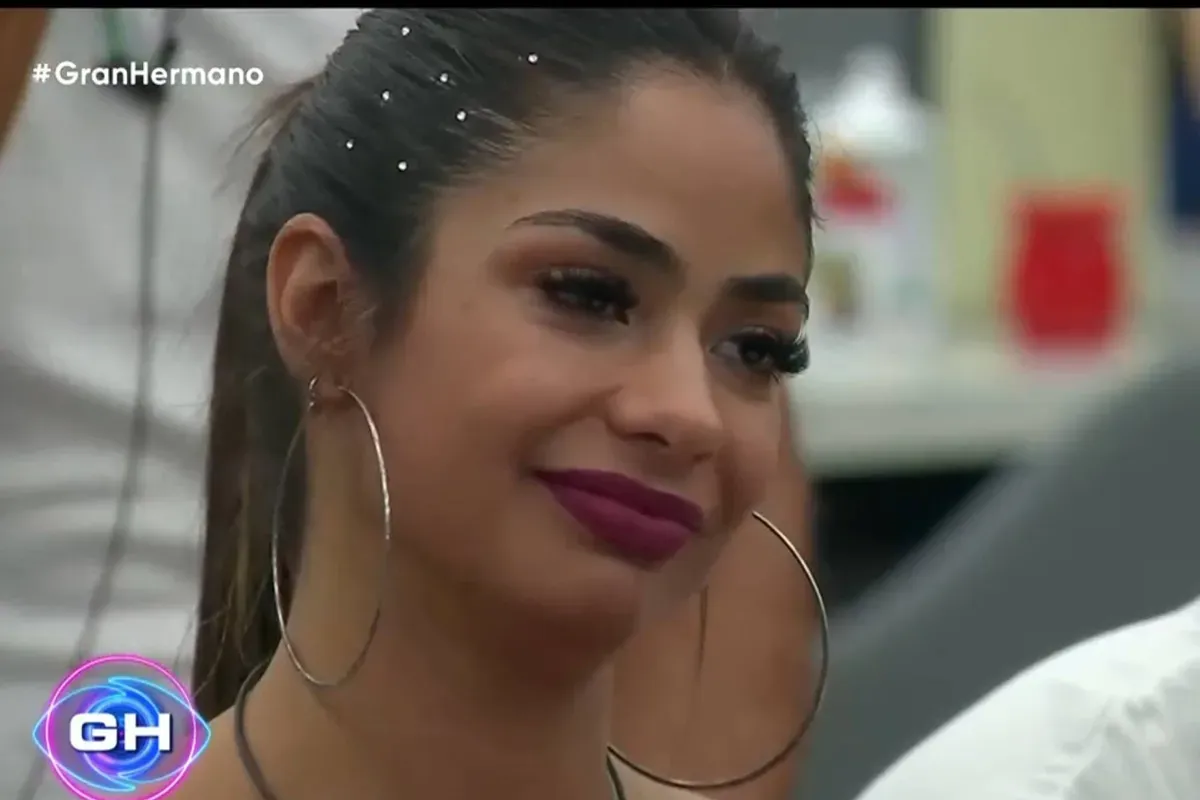 Santiago del Moro reveló a la casa de Gran Hermano que afuera se la conoce a Daniela como "Pestañela".