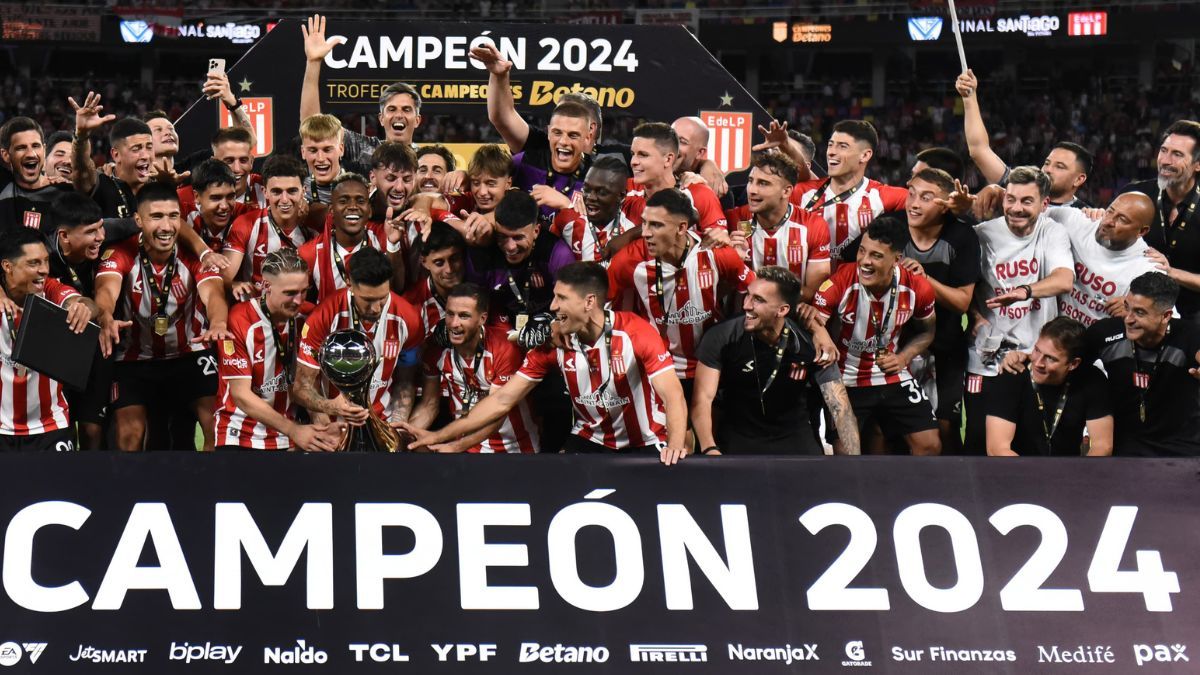 Estudiantes gritó campeón ante Vélez en Santiago del Estero.