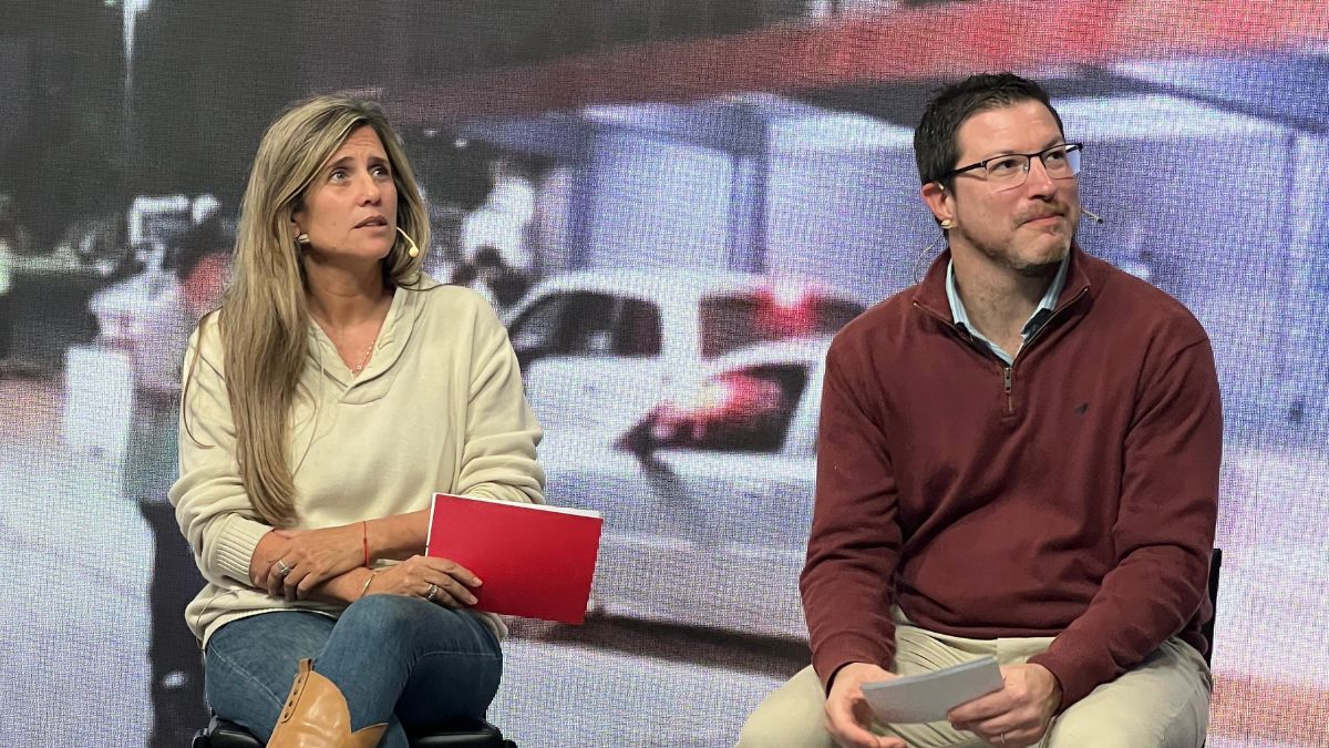 Romanello, presidente de Factor Vial, alerta sobre la emergencia vial y la importancia de la educación en los exámenes de tránsito. Romanello, presidente de Factor Vial, alerta sobre la emergencia vial y la importancia de la educación en los exámenes de tránsito.