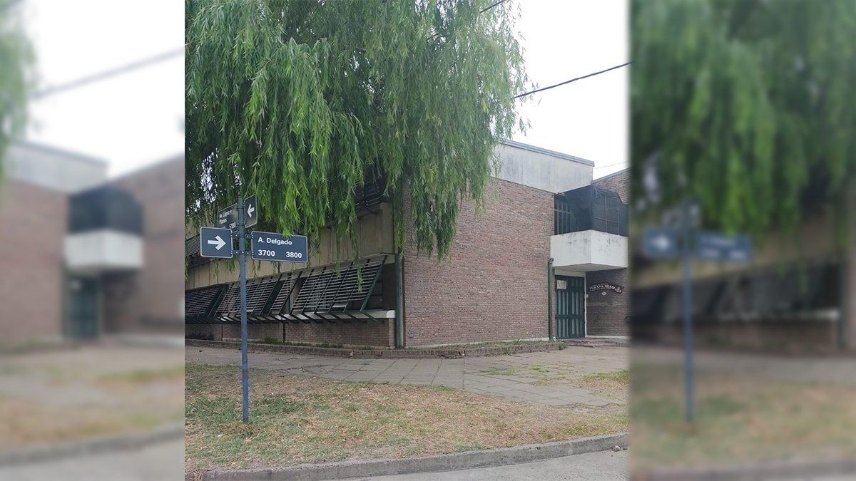 El hecho ocurrió en las primeras horas de la mañana en las instalaciones de la Escuela República Oriental del Uruguay. 