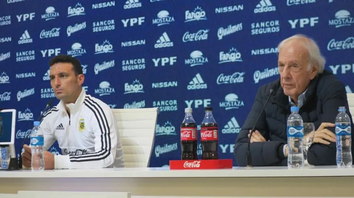 César Luis Menotti, uno de los primeros en reconocer las capacidades de Lionel Scaloni como entrenador. César Luis Menotti, uno de los primeros en reconocer las capacidades de Lionel Scaloni como entrenador.