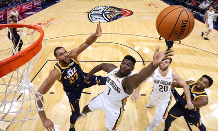 Un grupo de entre 40 y 50 jugadores de la NBA se plantean en no jugar para cuando se reanude la liga. Un grupo de entre 40 y 50 jugadores de la NBA se plantean en no jugar para cuando se reanude la liga.