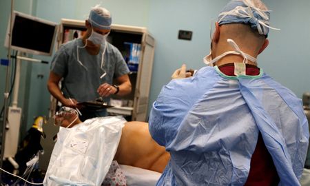 es granjero, sufrio una lesion y le crecio un ?cuerno del diablo? es granjero, sufrio una lesion y le crecio un ?cuerno del diablo?
