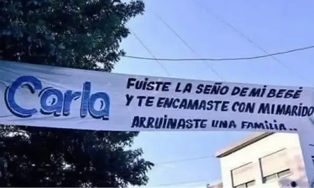 Se supo quién es Carla, la seño que arruinó una familia por acostarse con el papá de un alumno Se supo quién es Carla, la seño que arruinó una familia por acostarse con el papá de un alumno