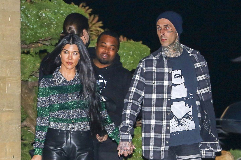 Travis Barker y Kourtney Kardashian están en una relación desde febrero de este año. El músico se tatuó el pecho en su honor.