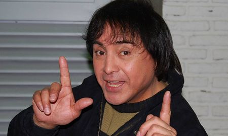 Ricky Maravilla, inmunizado contra el coronavirus. Ricky Maravilla, inmunizado contra el coronavirus.
