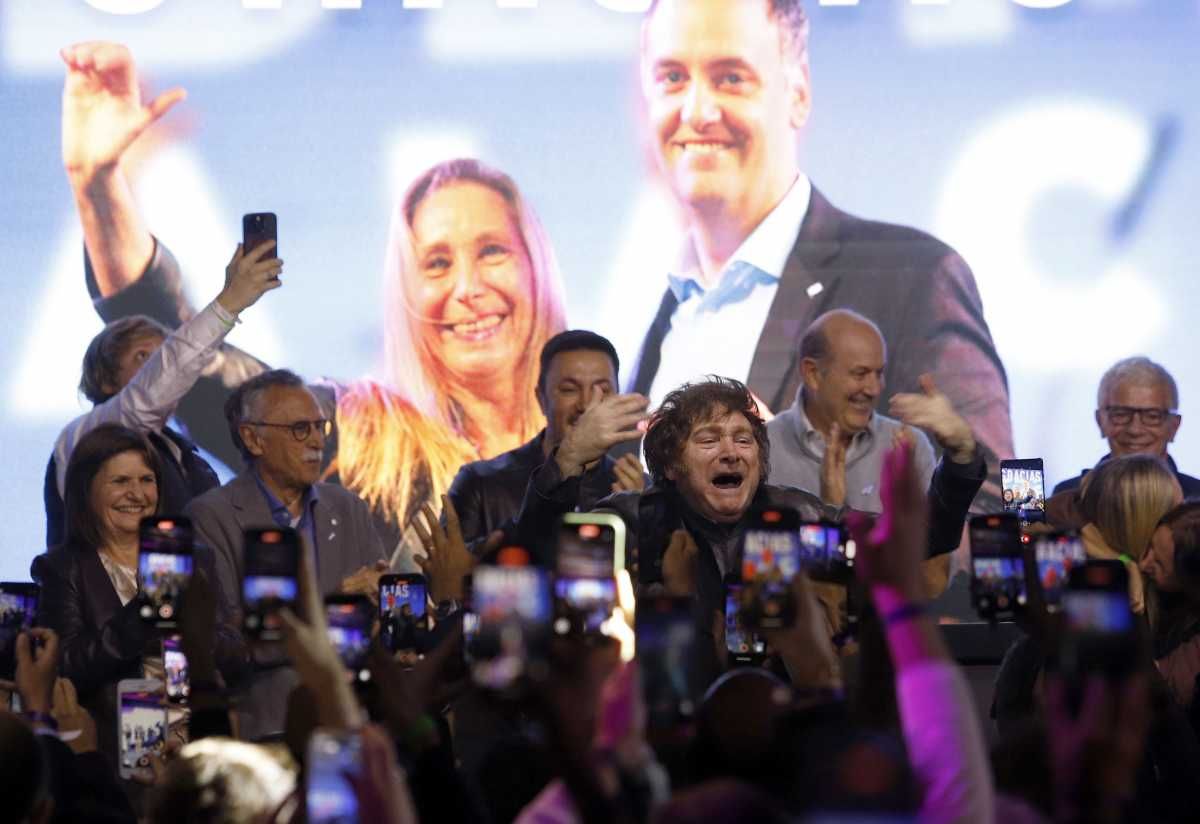 El presidente Javier Milei celebró los datos de una encuesta que publicó el vocero presidencial El presidente Javier Milei celebró los datos de una encuesta que publicó el vocero presidencial