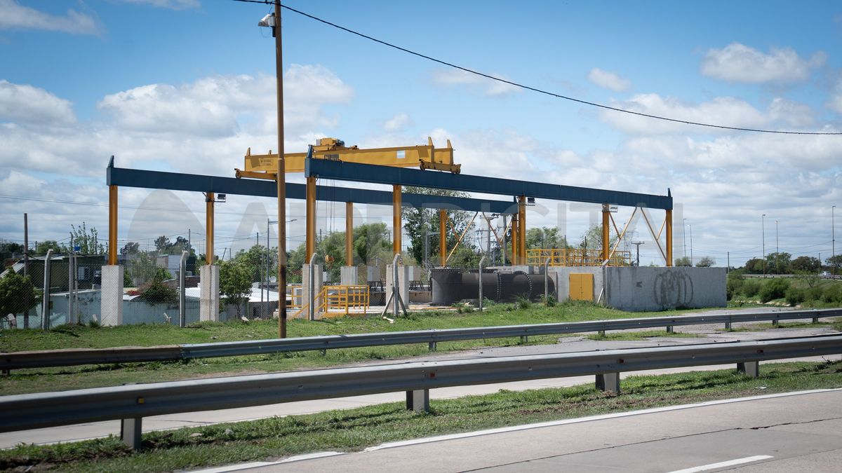 Las estaciones de bombeo son monitoreadas los 365 días del año. Las estaciones de bombeo son monitoreadas los 365 días del año.