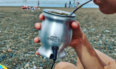 Un mate que no se lava ni se enfría. Un mate que no se lava ni se enfría.