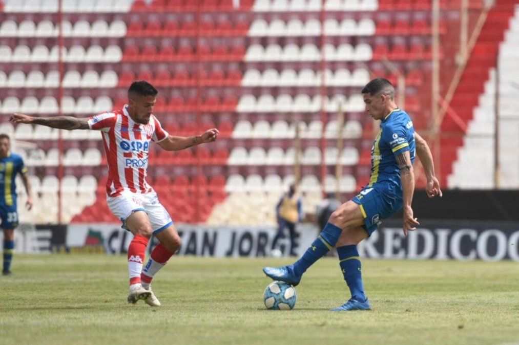 Unión empató y cayó ante Rosario Central en los amistosos disputados este sábado en el Estadio 15 de Abril.