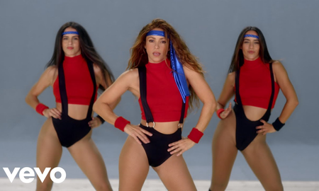 La foto de Shakira que impactó a Piqué: sentada y sin pantalón La foto de Shakira que impactó a Piqué: sentada y sin pantalón
