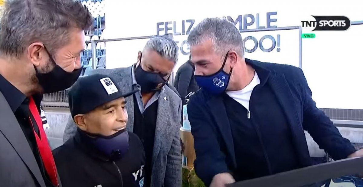 DIego Maradona en su cumpleaños número 60.