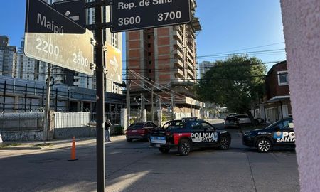 Dos lesionados tras un accidente en barrio Candioti. Dos lesionados tras un accidente en barrio Candioti.