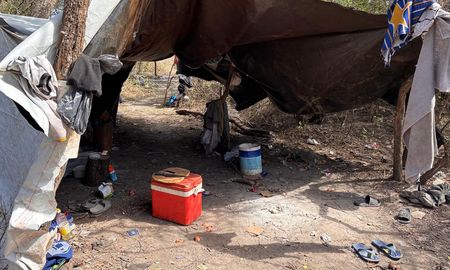 Una de las carpas en donde las víctimas pasaban sus días. Una de las carpas en donde las víctimas pasaban sus días.