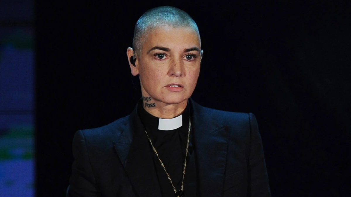 La balada épica Nothing Compares 2 U hizo de Sinéad OConnor un nombre familiar en la música.