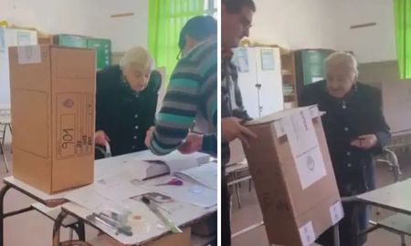 La platense ingresó al colegio y depositó su voto en la urna con ayuda de las autoridades. La platense ingresó al colegio y depositó su voto en la urna con ayuda de las autoridades.