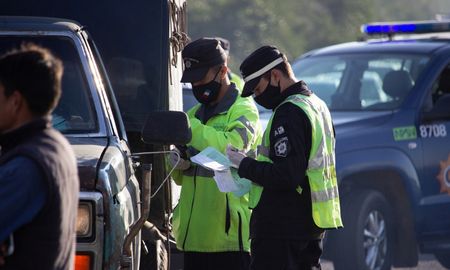 Estos resultados se obtuvieron en el marco de los controles sistemáticos que la APSV coordina diariamente en conjunto con la Policía de Seguridad Vial en todo el territorio provincial. Estos resultados se obtuvieron en el marco de los controles sistemáticos que la APSV coordina diariamente en conjunto con la Policía de Seguridad Vial en todo el territorio provincial.
