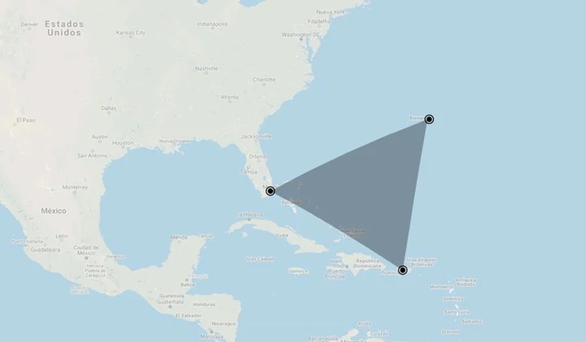 El Triángulo de las Bermudas está ubicado en el Mar Caribe, en la zona comprendida entre Miami, Puerto Rico y las Islas Bermudas.