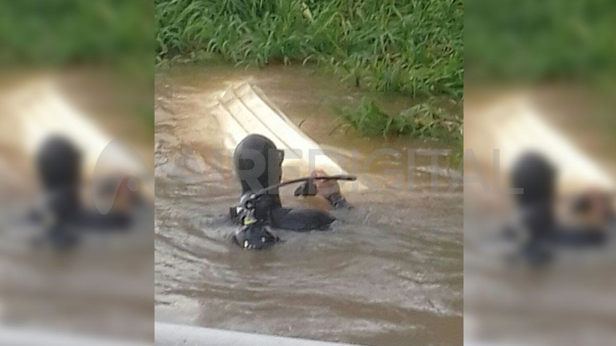 La embarcación de Estela y Benito fue encontrada hundida a la vera de la vivienda de Daniel Vasilovsky