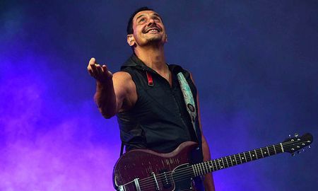 La aplanadora del rock sale al aire con una nueva canción.&nbsp;