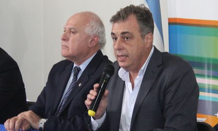 castellano: ?la ciudad necesita ser escuchada? castellano: ?la ciudad necesita ser escuchada?