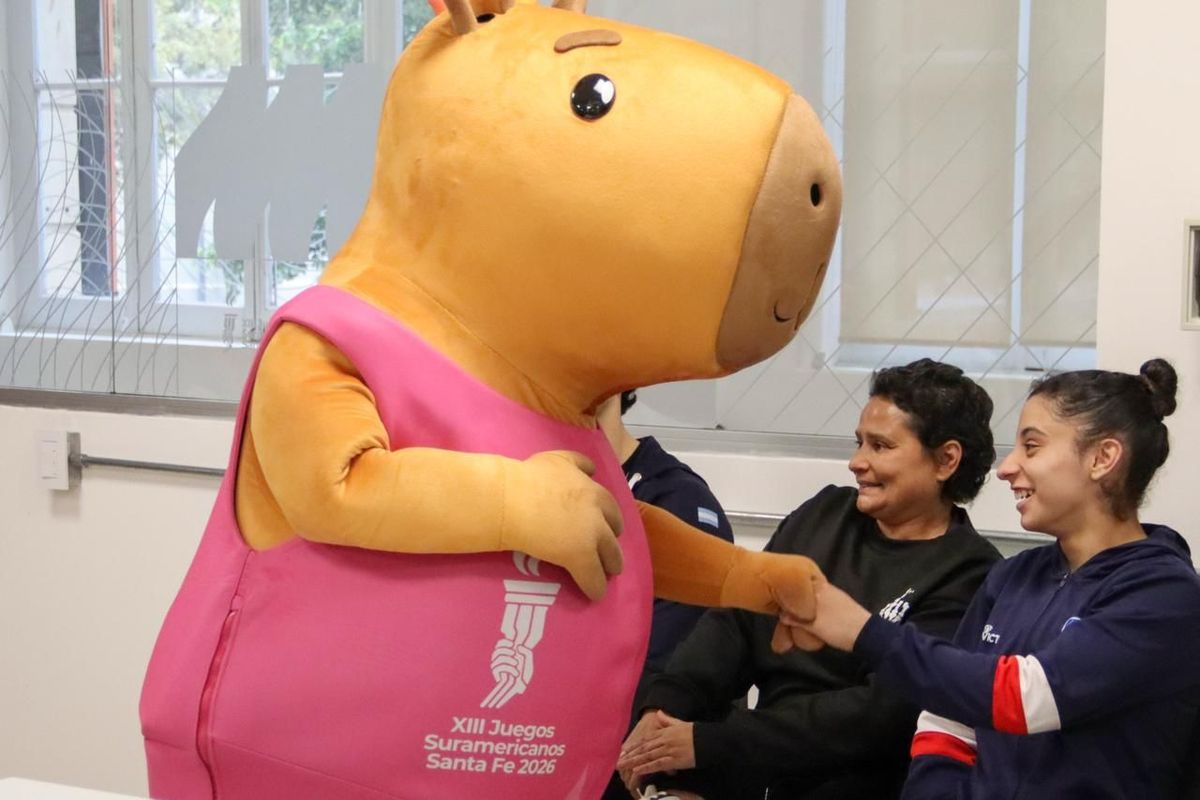 “Desde el primer día que comenzamos a trabajar para ser sede de los Juegos Suramericanos, el gobernador Maximiliano Pullaro nos indicó que acompañemos a nuestros deportistas santafesinos de todas las maneras posibles”, aseguró la ministra de Igualdad y Desarrollo Humano, Victoria Tejeda.