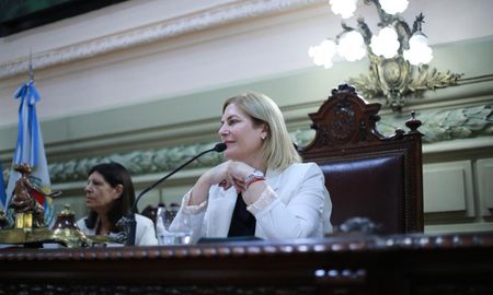 La Asamblea Legislativa de Santa Fe definió este jueves la conformación de la comisión Bicameral de Acuerdos con una amplia mayoría de legisladores de Unidos para Cambiar Santa Fe. La Asamblea Legislativa de Santa Fe definió este jueves la conformación de la comisión Bicameral de Acuerdos con una amplia mayoría de legisladores de Unidos para Cambiar Santa Fe.