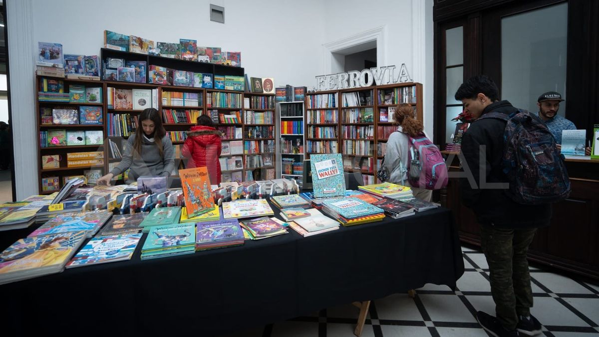 La Feria del Libro 2023 contará actividades también en la sala Mercado Editorial, el Museo de Arte Contemporáneo de la UNL y el Café del Molino. La Feria del Libro 2023 contará actividades también en la sala Mercado Editorial, el Museo de Arte Contemporáneo de la UNL y el Café del Molino.