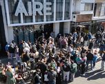 Muchas personas se acercaron a AIRE para intercambiar figuritas y lograr completar su álbum. Muchas personas se acercaron a AIRE para intercambiar figuritas y lograr completar su álbum.