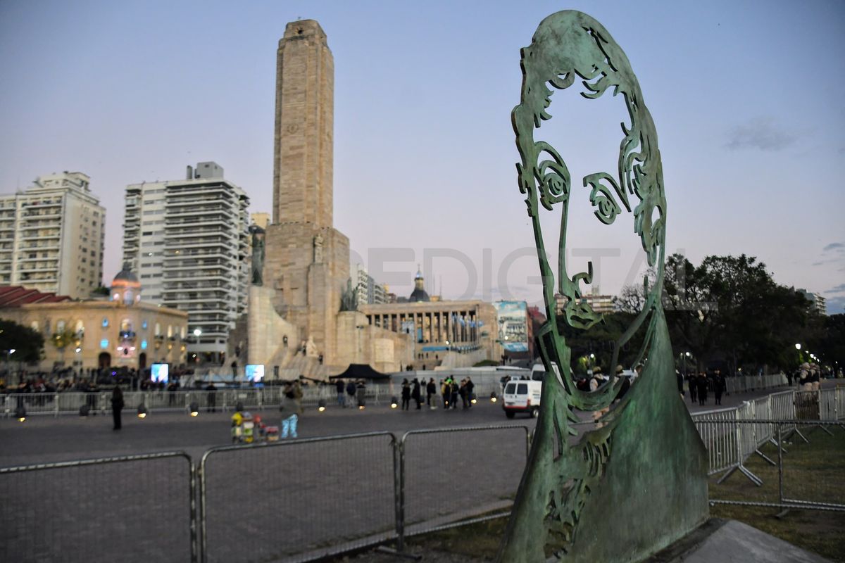 Así luce el Monumento a la Bandera en Rosario en la previa al acto central que encabezarán Milei