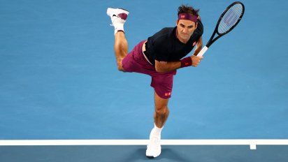 Roger Federer entrena sin molestias y planea volver para el Australia Open 2021
