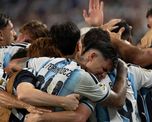 Argentina le ganó 3 a 2 a Cabo Verde y clasificó a octavos de final. Argentina le ganó 3 a 2 a Cabo Verde y clasificó a octavos de final.