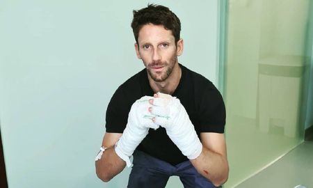 Romain Grosjean salvó su vida después de un accidente en el GP de Bahrein de la Fórmula 1. Romain Grosjean salvó su vida después de un accidente en el GP de Bahrein de la Fórmula 1.