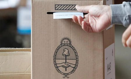 Elecciones Noviembre 2021: cómo anotarse para ser autoridad de mesa y cuánto cobrarán