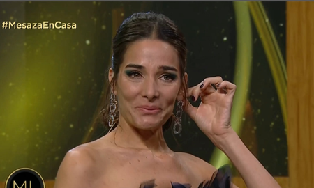 Un día después de perder a Victoria Césperes, su amiga de 41 años, Juana Viale lideró una nueva entrega de La Noche de Mirtha. Un día después de perder a Victoria Césperes, su amiga de 41 años, Juana Viale lideró una nueva entrega de La Noche de Mirtha.