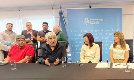 Aire de Santa Fe | Pablo Moyano Hugo Moyano Kelly Olmos.jpg