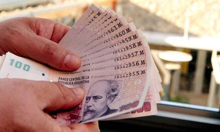 A partir de noviembre, el 99,2% de los trabajadores y jubilados no pagarán Impuesto a las Ganancias. A partir de noviembre, el 99,2% de los trabajadores y jubilados no pagarán Impuesto a las Ganancias.