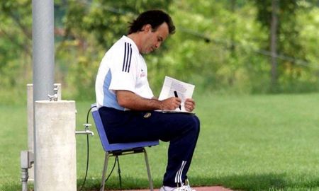 El entrenador del Leeds recordó a Las Leonas, a 20 años de la creación del mote. El entrenador del Leeds recordó a Las Leonas, a 20 años de la creación del mote.