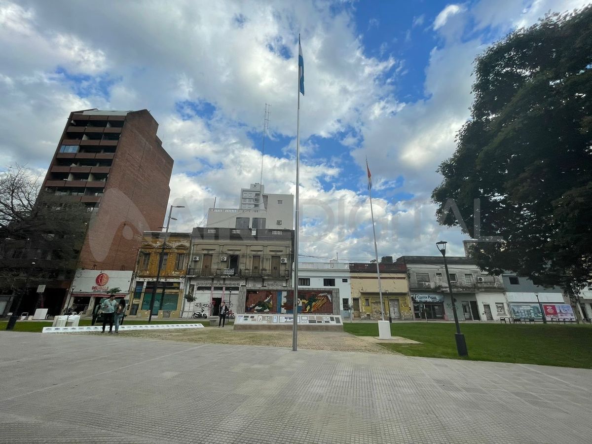 El hecho ocurrió el martes pasadas las 19 en una plaza céntrica de la ciudad de Santa Fe.&nbsp;
