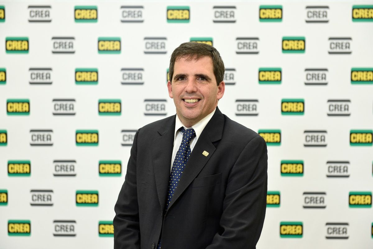 Jorge Sáenz Rosas explica que “el secreto es la propuesta de valor que tiene CREA, que es compartir persona a persona para mejorar.