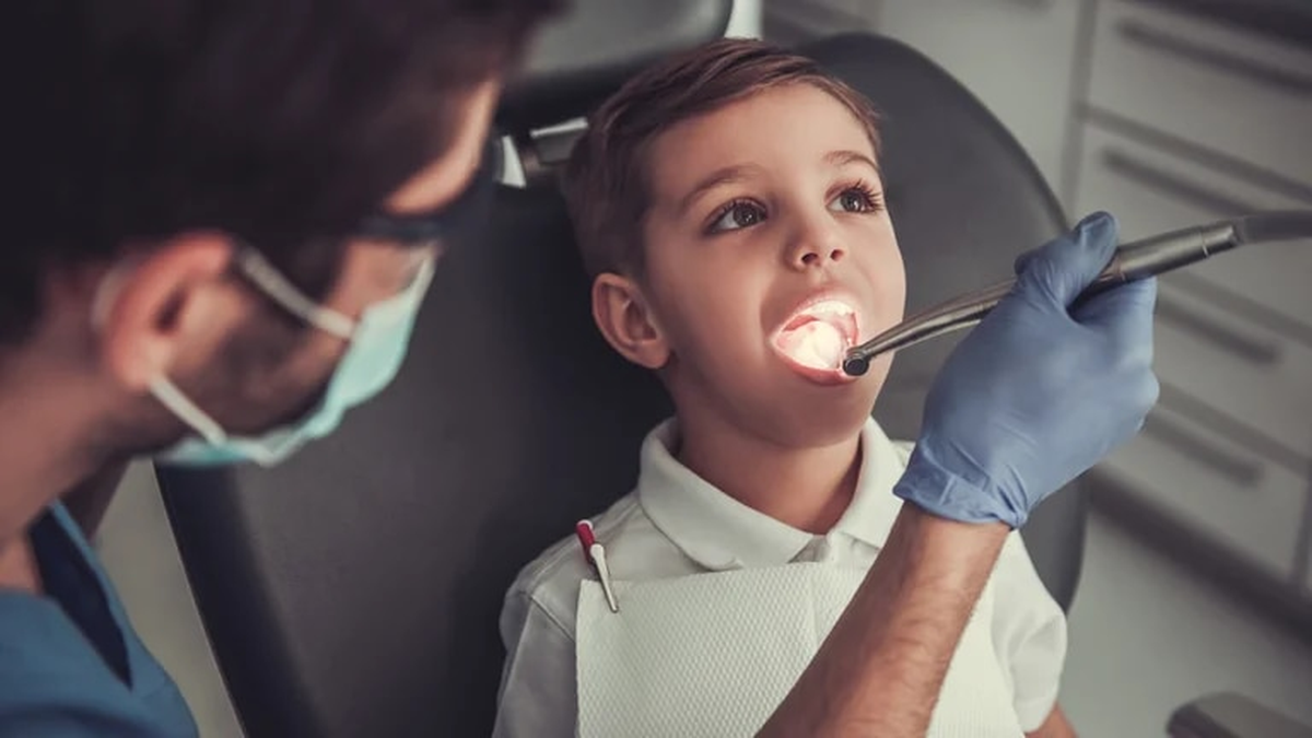 La salud bucodental es esencial para el bienestar de las personas y un factor importante en la salud integral de la población