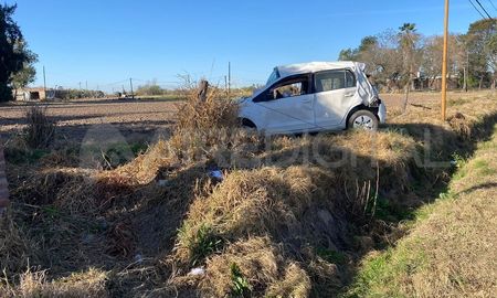 El siniestro más grave se registró durante la madrugada del domingo en Aristóbulo del Valle al 11900 de la ciudad de Santa Fe. El siniestro más grave se registró durante la madrugada del domingo en Aristóbulo del Valle al 11900 de la ciudad de Santa Fe.
