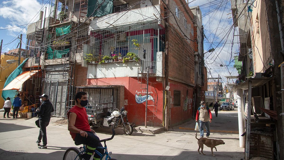 El coronavirus invade los barrios m&aacute;s vulnerables de la Ciudad de Buenos Aires.