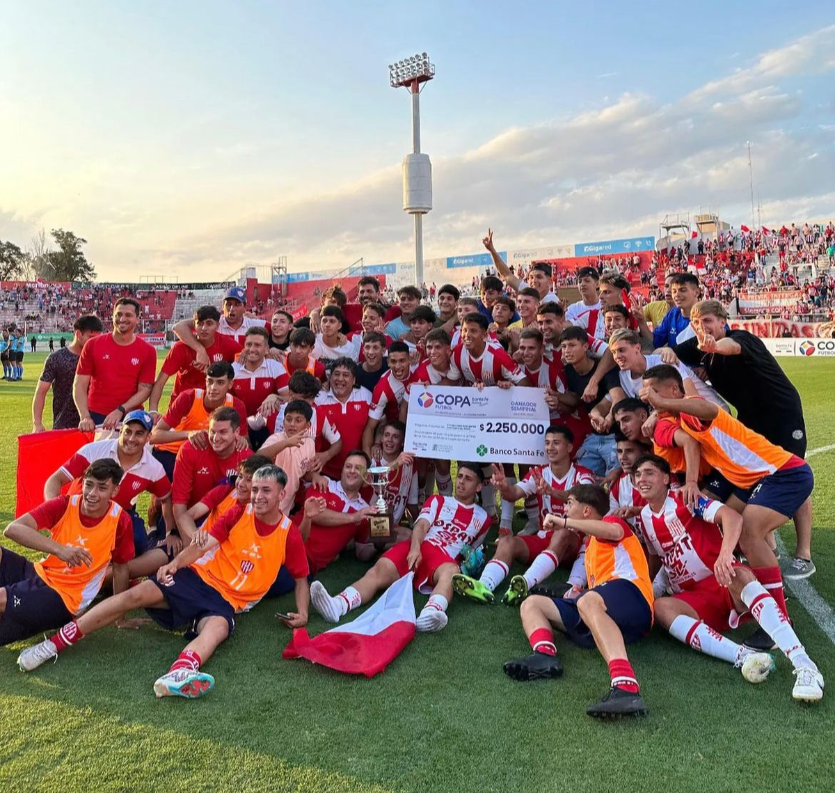 Unión le ganó el clásico a Colón y pasó a la final de la Copa Santa Fe.