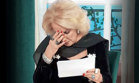 Mirtha Legrand despidió a Libertad Leblanc, quien murió este jueves a los 83 años. Ambas fueron grandes protagonistas del cine argentino. Mirtha Legrand despidió a Libertad Leblanc, quien murió este jueves a los 83 años. Ambas fueron grandes protagonistas del cine argentino.