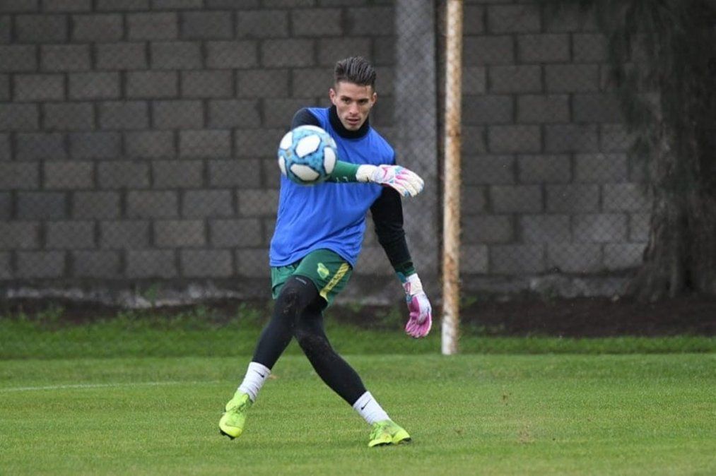 El arquero surgido en Newells tendr&iacute;a muchas chances de llegar al Feyenoord holand&eacute;s.