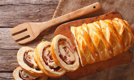 Cómo hacer pan relleno de jamón y queso al horno: una receta riquísima y fácil de hacer Cómo hacer pan relleno de jamón y queso al horno: una receta riquísima y fácil de hacer